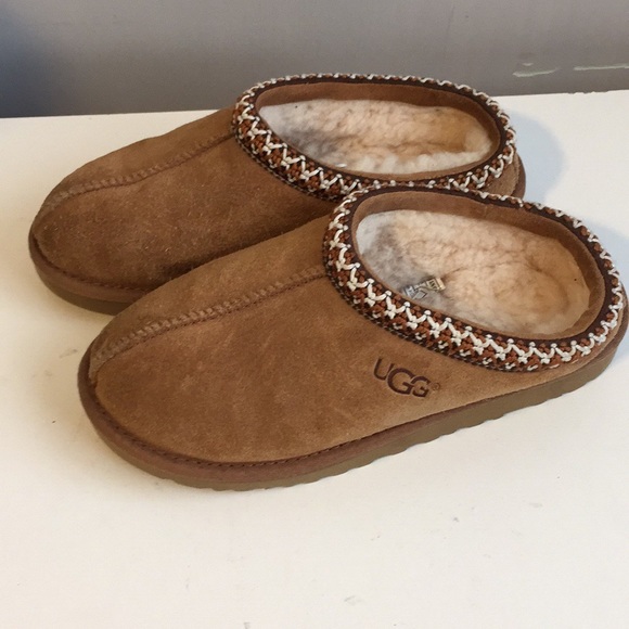 ugg moccasins girls